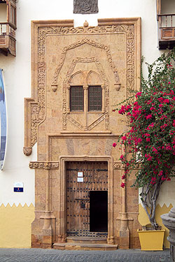 Las Palmas auf Grancanaria - Mächtige Tore am Casa de Colón dem Columbushaus