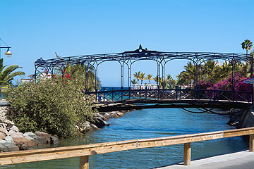 Gran Canaria - Puerto de Mogán - Die Brücke soll an Venedig erinnern