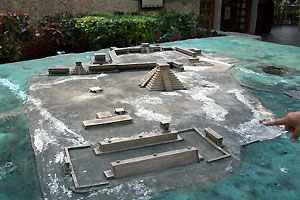 Yucatan - Chichen Itza - Modeldarstellung der histrorischen Stätte