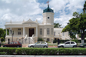 Yucatan - Merida - Renovierte Herrenhäuser / Palacios